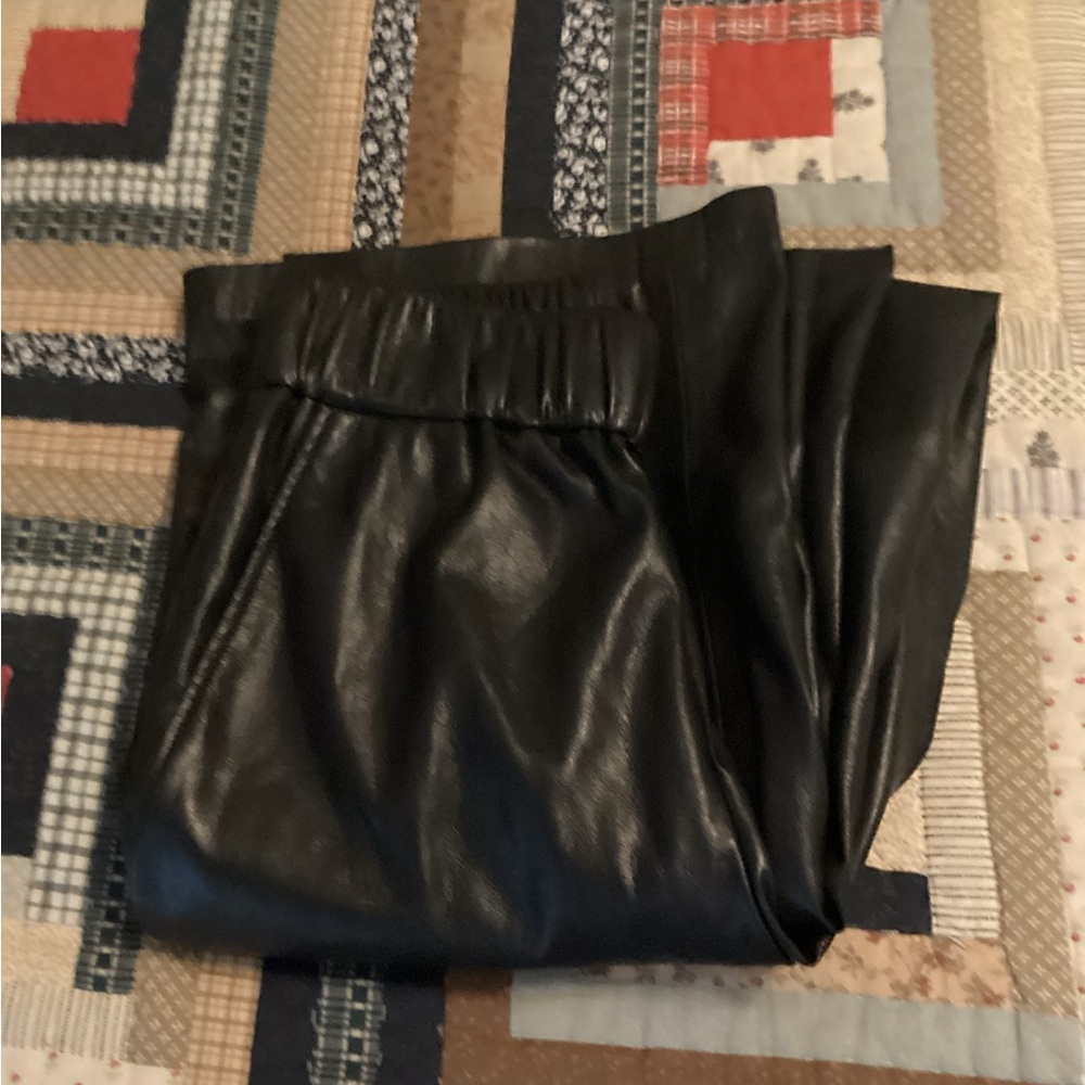 Pants - Picture 2 of 7